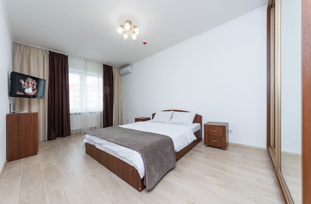 Посуточно.Видовая квартира-люкс.Новострой.Патриотика.Позняки,Осокорки