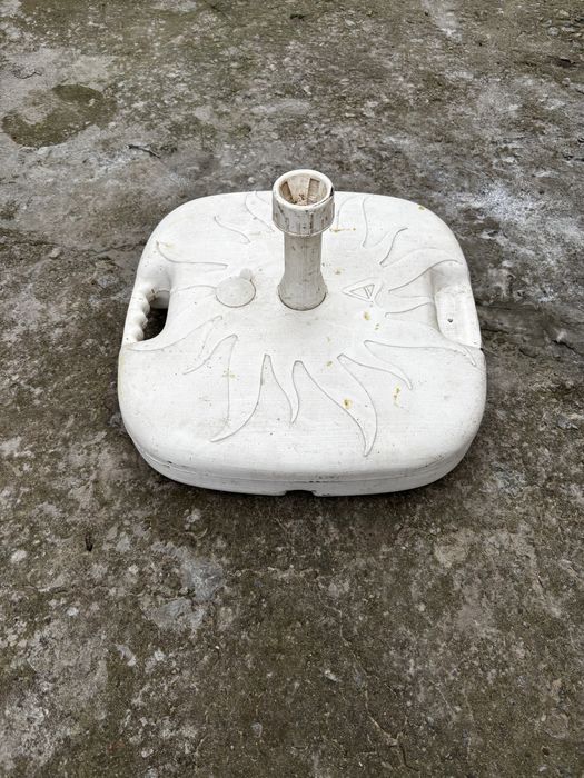 Продам подставку під ялинку