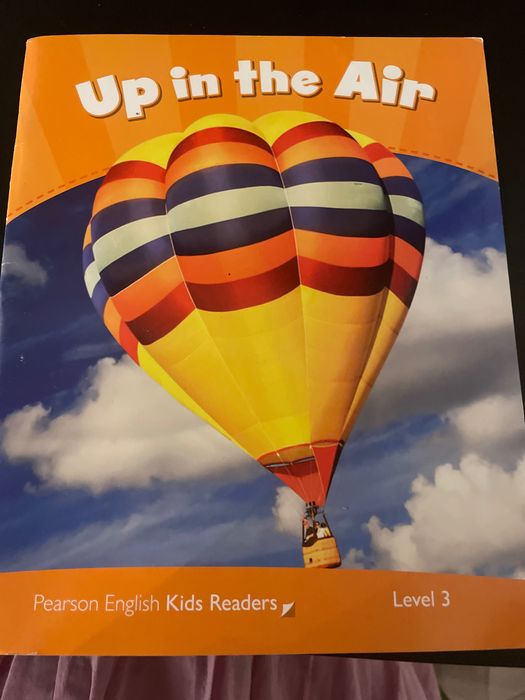 Up in the Air książka Pearson English Kids Readers