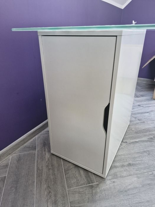 Biurko kosmetyczne/lekarskie