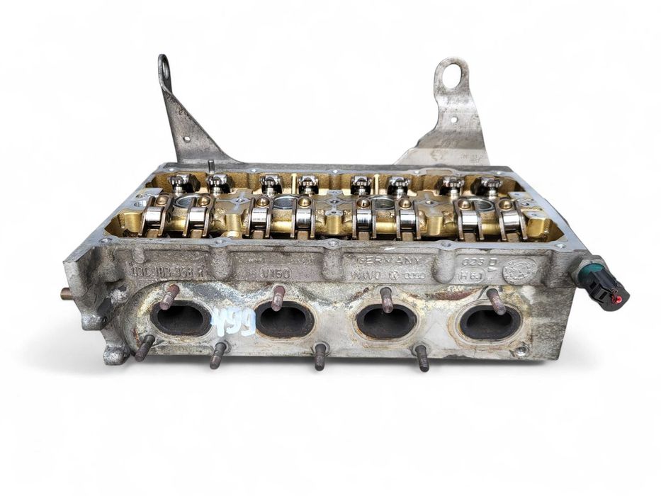 ГБЦ головка блока VW Golf 5 Touran Passat B6 Skoda Octavia A5 1.6 FSI