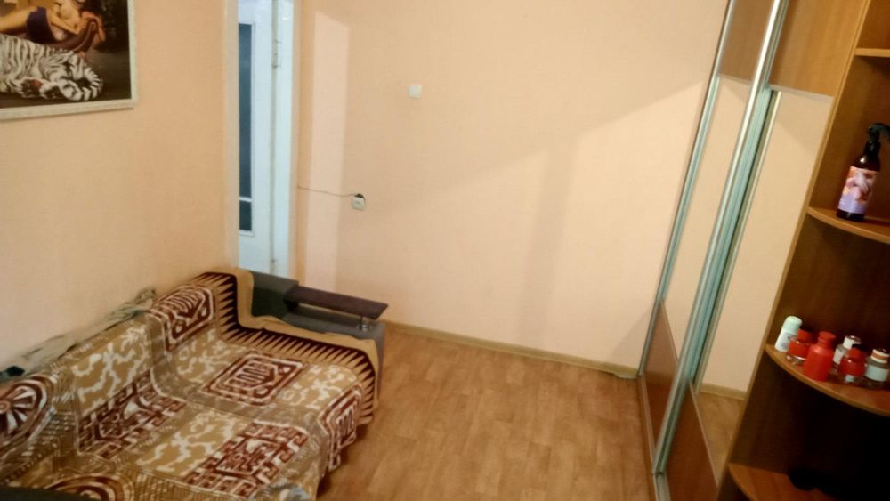 Продам 2 кімнати в комуні на вул. Балківській/Дюковскьский парк (3-346-059)