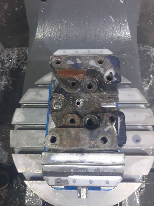 Naprawa maszyn rolniczych, elektronika, hydraulika, regeneracja części