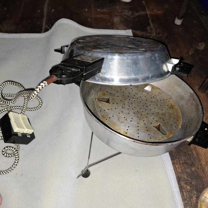 Електросковорода Чудесница-М 3,5 л