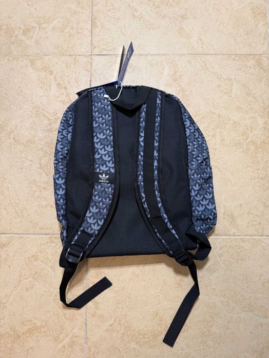 Рюкзак Adidas 19L | стильний унісекс портфель Адідас у практичному міському дизайні