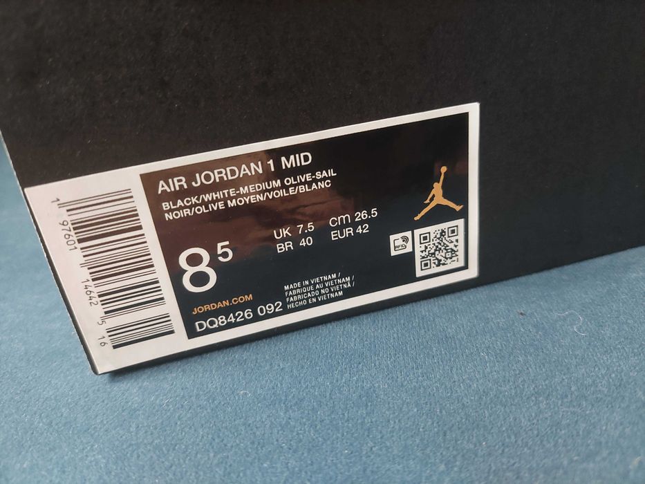 Air Jordan 1 Mid black/olive