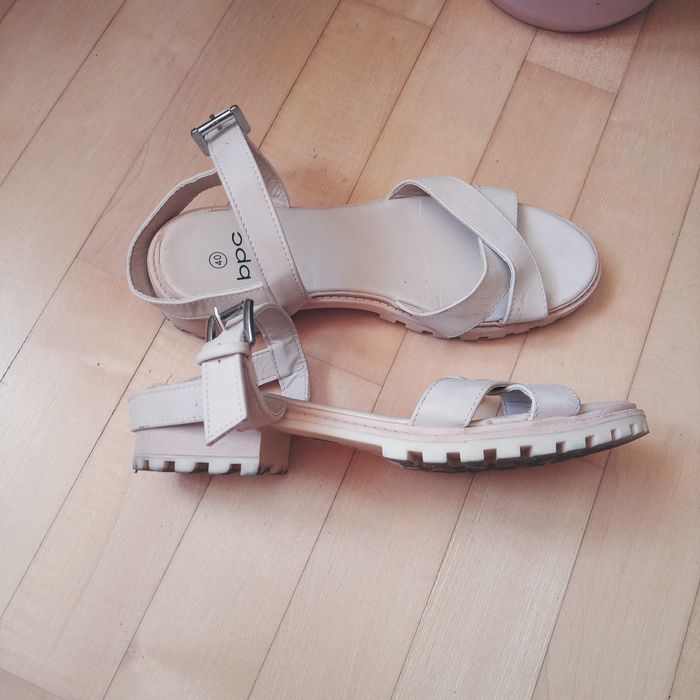 Sandaly BPC roz 40