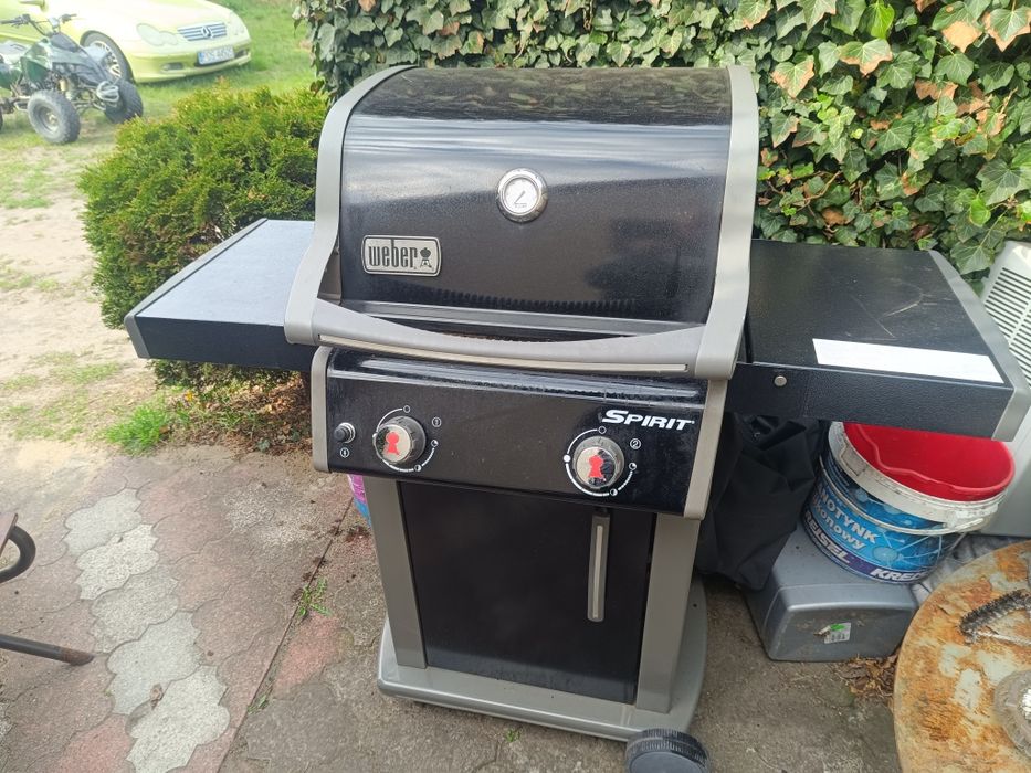Grill gazowy węglowy Weber Broil King