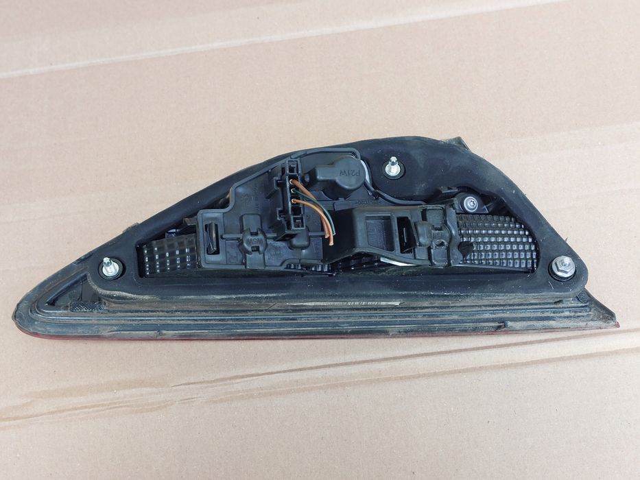 seat leon iii 5f hb lampa prawy tył w klapę zwykła 5f0945094j oryginał