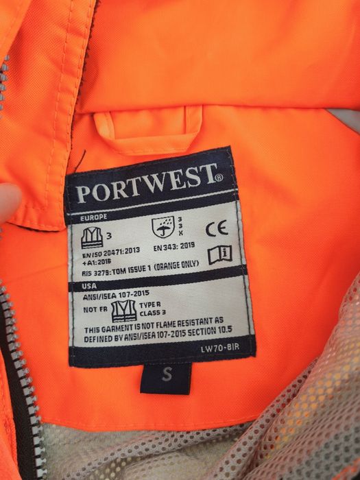світловідбивальна куртка підвищеної видимості від бренду Portwest
