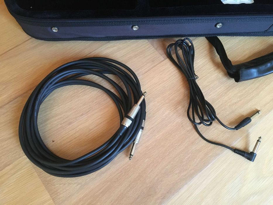 Guitarra Cort G260 + estojo + correia + cabos + slide