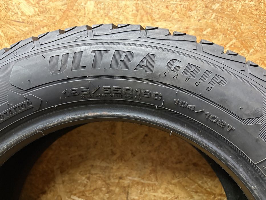 195/65/16C Goodyear Ultra Grip Cargo
