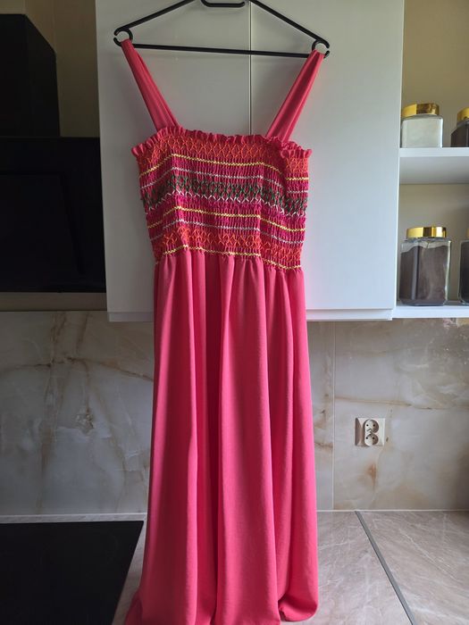 Sukienka Koralowa na upały Plus Size