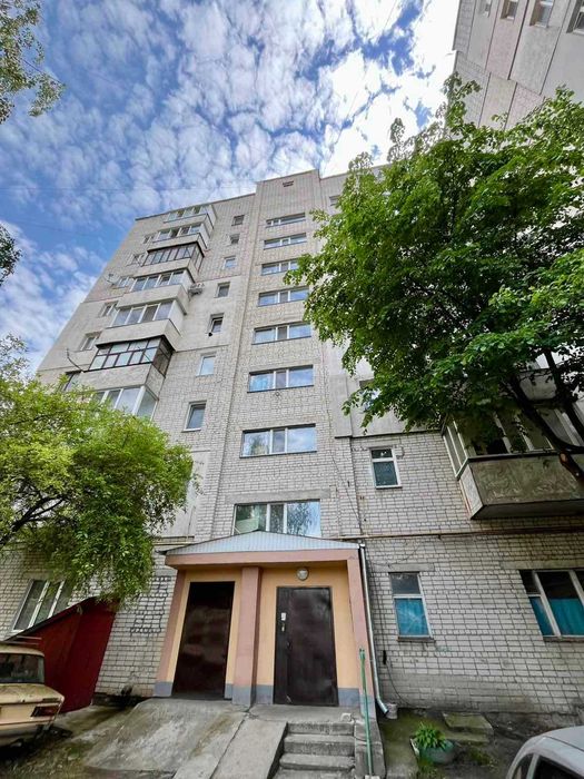 Продаж затишної 2-кімнатної квартири в самому центрі м. Сміла.