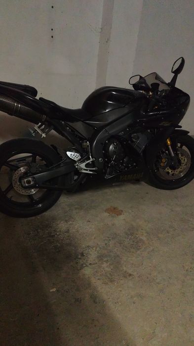 Yamanha R1 Rn12 2004