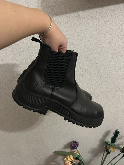 Шкіряні черевики челсі на платформі Drakelow Steel dr martens мартенси