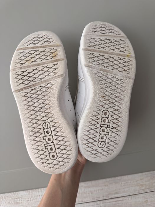 Білі кросівки Adidas дитячі fr 32 us 1