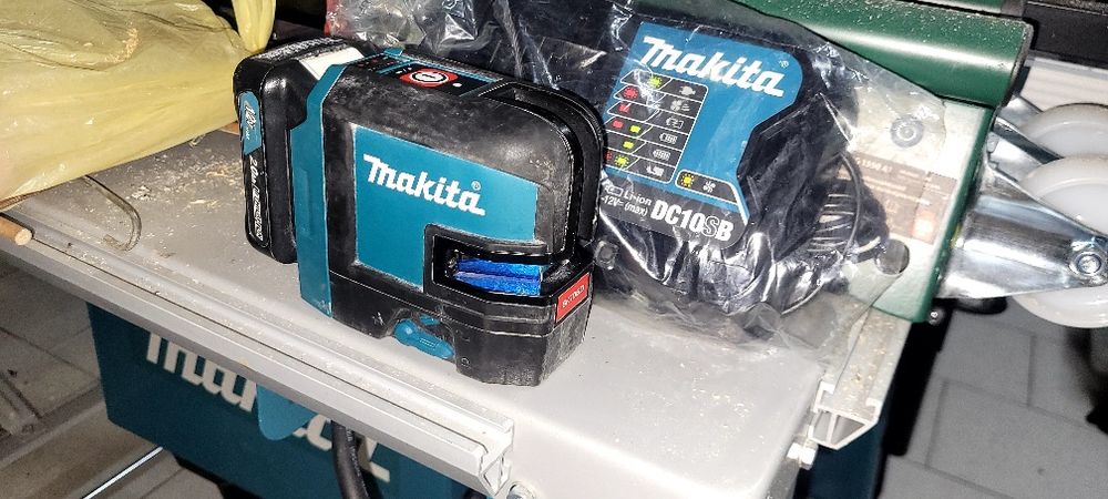 Laser makita sk105d