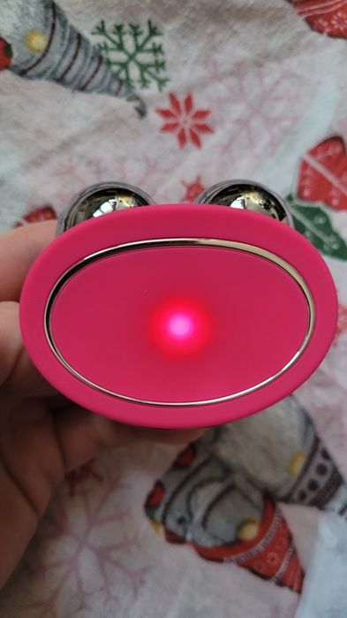 FOREO BEAR  Mikroprądowe urządzenie twarzy