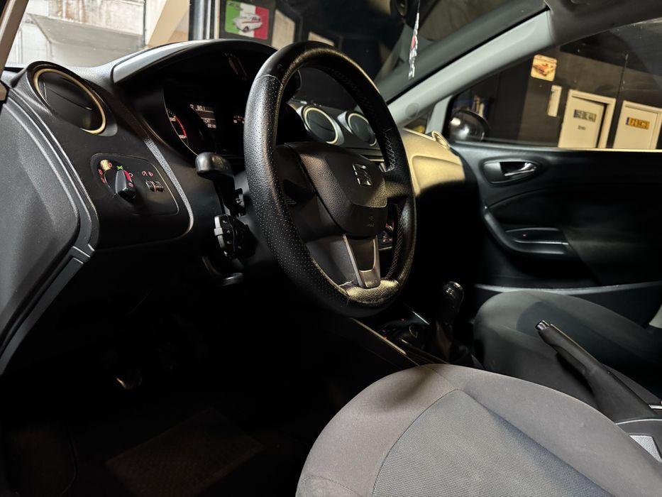 Seat Ibiza ST 1600 Tdi - Nacional 2015