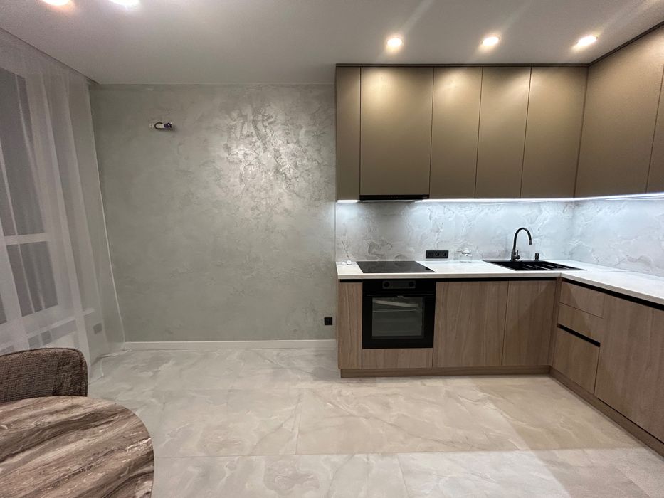 НОВА Євро2к Мебльована  5й поверх Центральний Парк