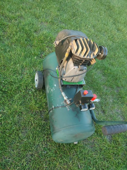 Sptezarka konpresor 50l