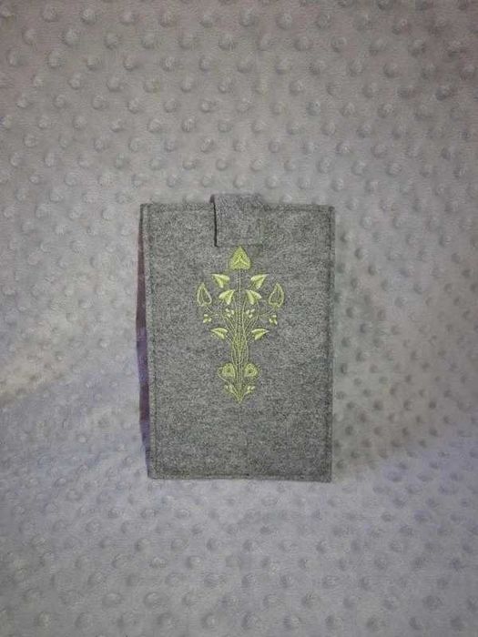 Etui na tablet filcowe