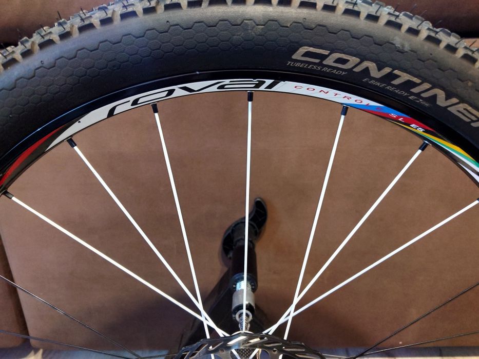 2x Obręcze Specialized Roval 26" + opony Continental Race King