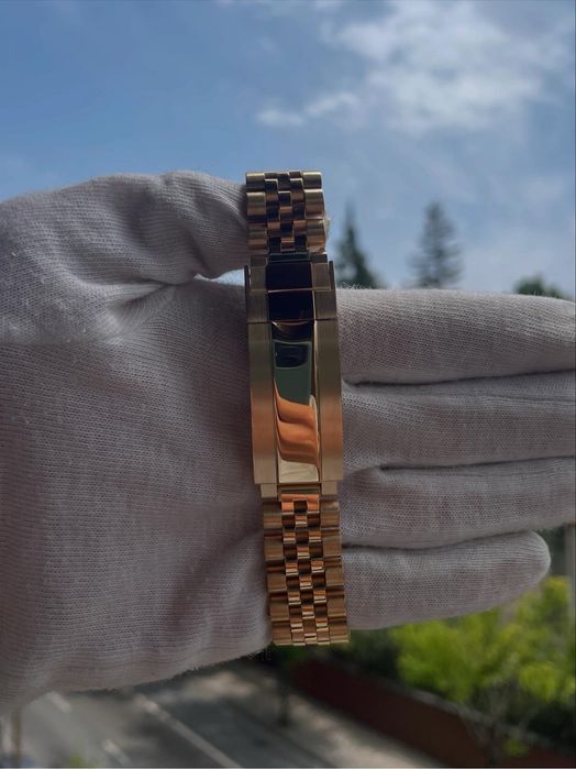 Seiko Mod Datejust Gold