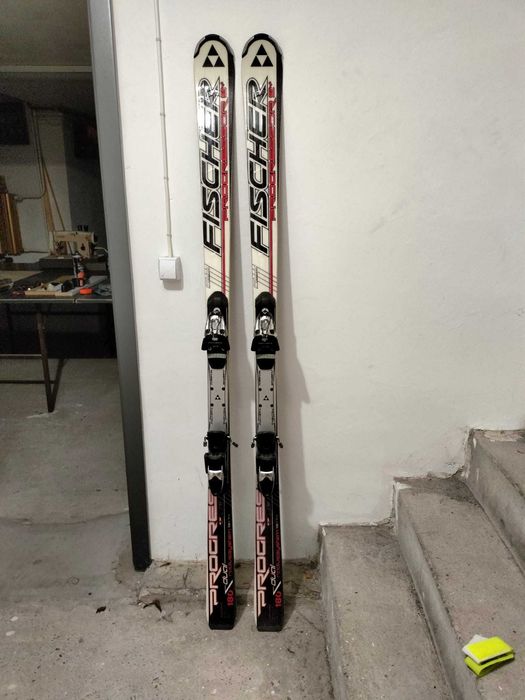 Narty: Fisher Progressor 9+, 180cm, r17. Wiązania: Fisher RXZ13