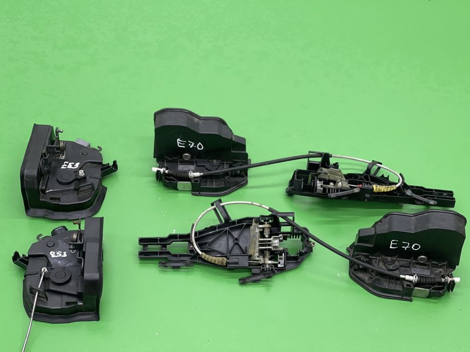 Замок двери БМВ Х5 Е53 Е70 Ф15 Ф25 Е83 BMW X5 E53 E70 F15 замки ручка