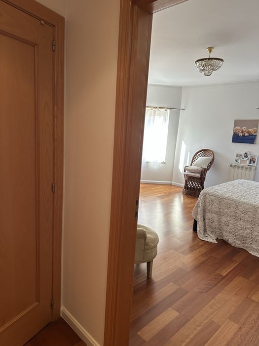 Quarto Setúbal junto ao Jardim Bonfim. 15m2. Em ap com varanda.