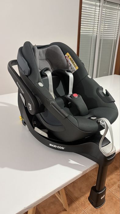 Maxi Cosi Pebble 360 + Base Family Fix 360