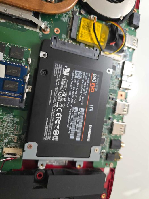 [OPIS!] Laptop gamingowy MSI GE72 2QF 17' i7 GTX 970M 16/1500 GB SSD
