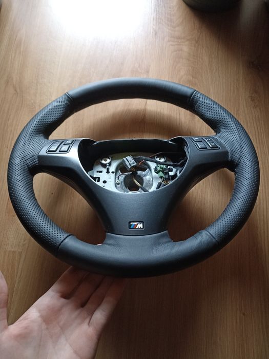 Kierownica mpakiet kpl bmw e90 e87 e81 nowa skóra