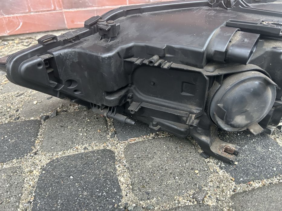 Oryginalna prawa lampa do audi a4 8K0 USA 2013