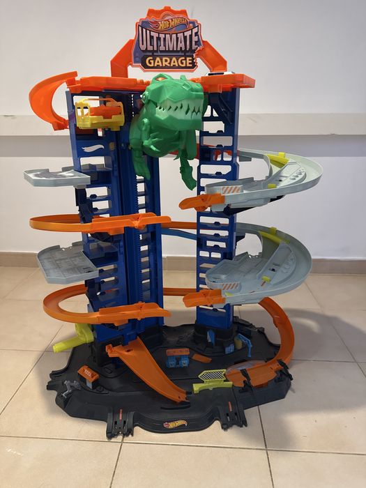 Hotwheels Ultimate Garage