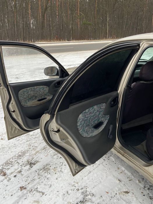 Daewoo Lanos 2004рік