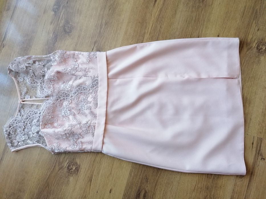 Sukienka pudrowy róż