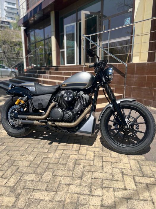 Мотоцикл  Yamaha Bolt Cafe Racer 2014 рік