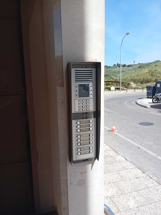 Vídeoporteiro Prédio e Condomínio Bticino em Avenidas Novas (Lisboa)