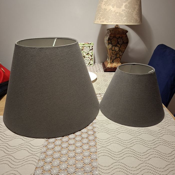 Dwa klosze do lampy
