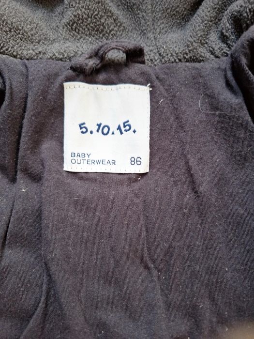 Zimowy kombinezon w śnieżynki r. 86