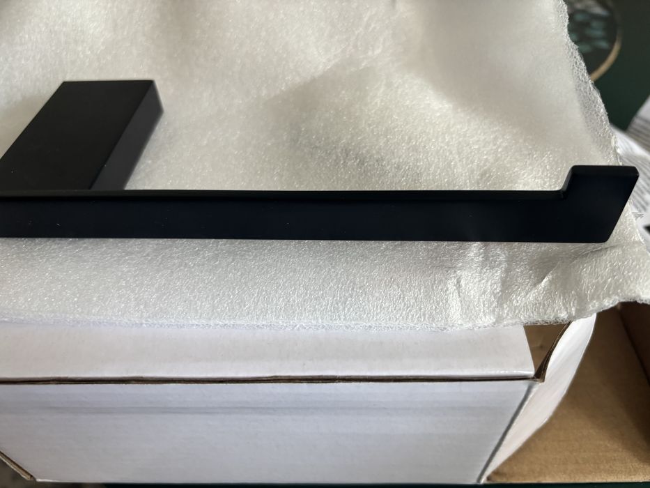 Uchwyt na papier toaletowy EXCELLENT