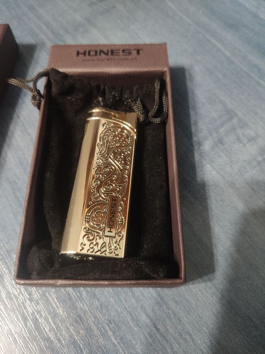 Продам зажигалки