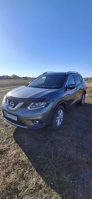 Продам свою машину Nissan Rogue 2015года