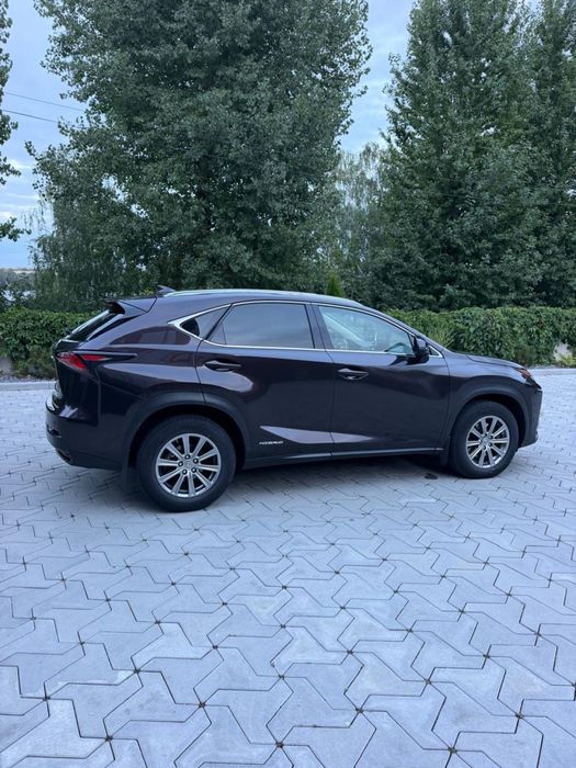Lexus NX 300h 2015 р. гібрид 2.5, AWD