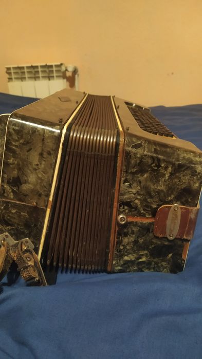 Продам акардеон Німецький