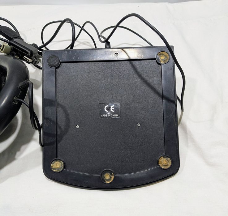 Руль с педалями игровой для компьютера