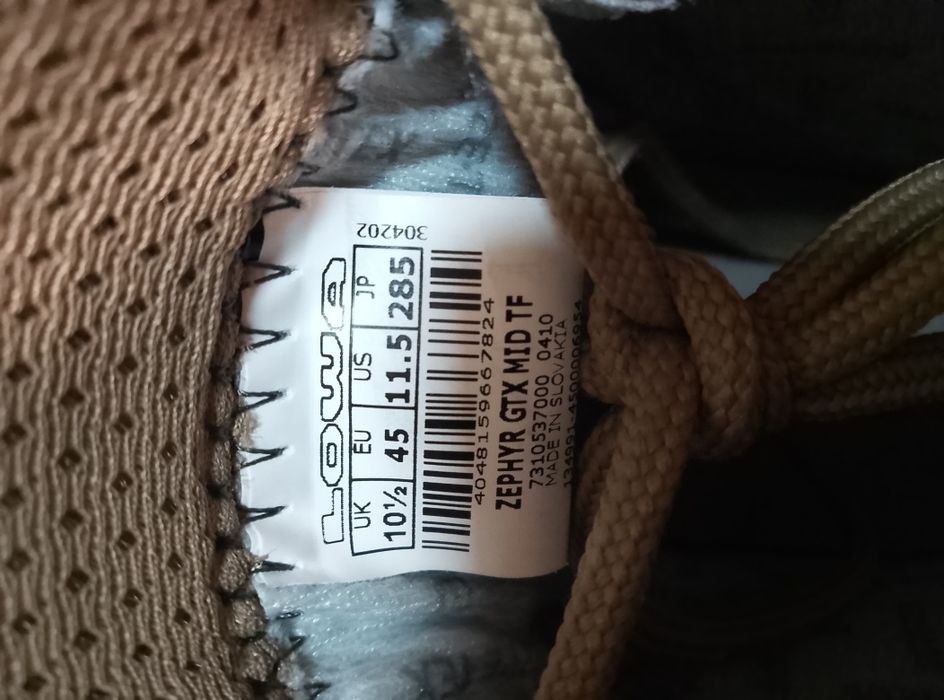 продам берці Lowa 45p